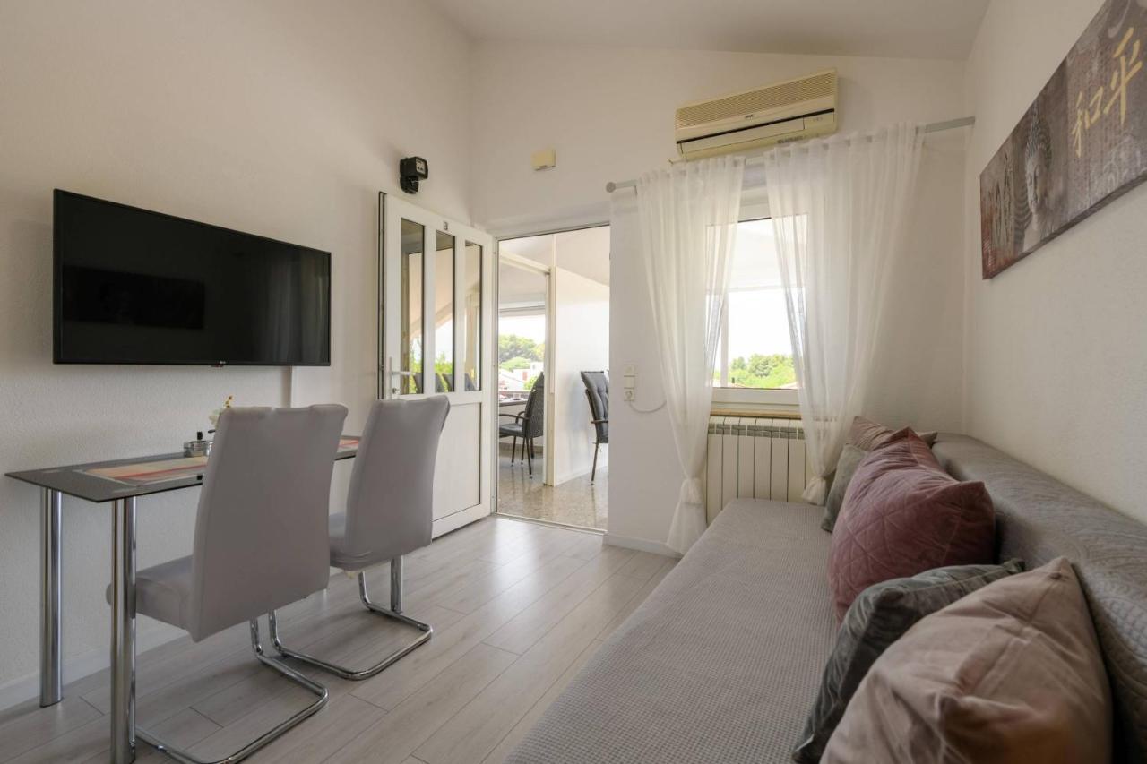 Apartments Somi ポレッチ エクステリア 写真